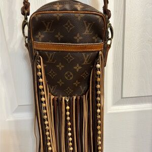 Vintage Boho dirty blonde fringe crossbody LV Louis Vuitton Authentic